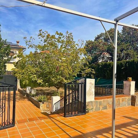 Casa Con Jardin En Ogijares Villa Buitenkant foto