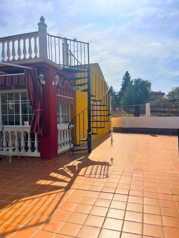 Casa Con Jardin En Ogijares Villa Buitenkant foto
