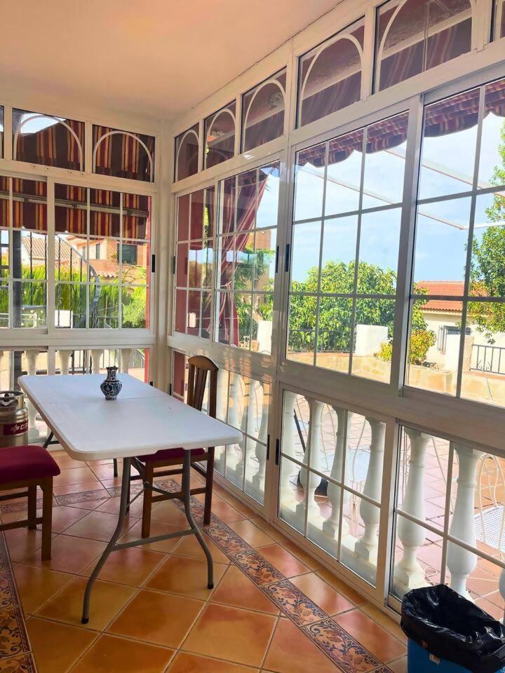 Casa Con Jardin En Ogijares Villa Buitenkant foto